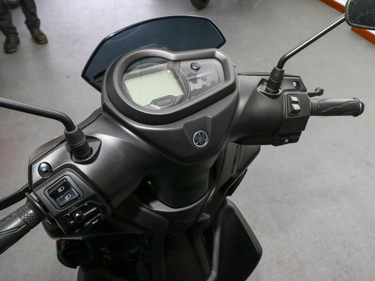 2024, '24 Yamaha RayZR Learner Legal Scooter. ONLY 1,376 MILES. Warranty. £1,995
