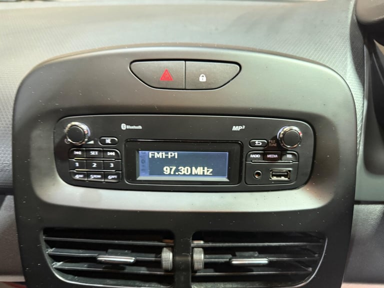 2016 Renault Clio 1.2 16V Play Euro 6 5dr HATCHBACK Petrol Manual