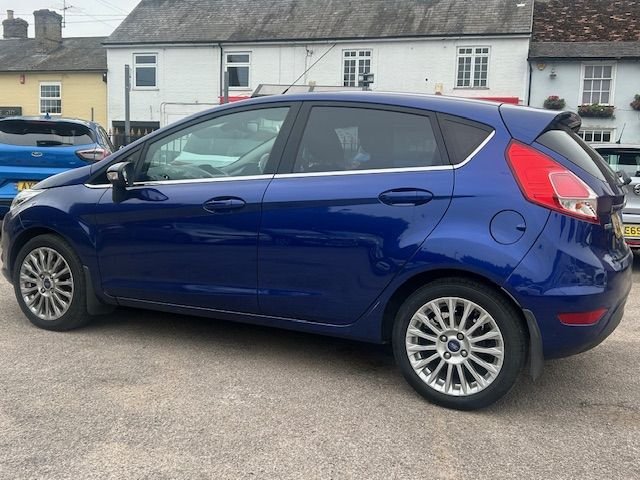 2014 Ford Fiesta 1.0T ECOBOOST TITANIUM 5dr (s/s)  WITH SERVICE HISTORY  Hatchback Petrol Manual