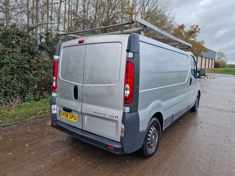 2008 Vauxhall Vivaro Silver LWB  Drives Perfect  3m MOT  Camper Project