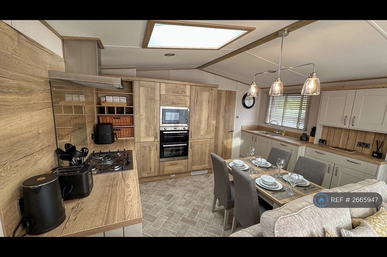 2 bedroom house in Higher Road, Longridge, Preston, PR3 (2 bed) (#2665947)