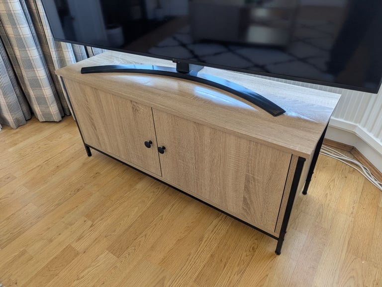 Matching TV Stand and Coffee Table