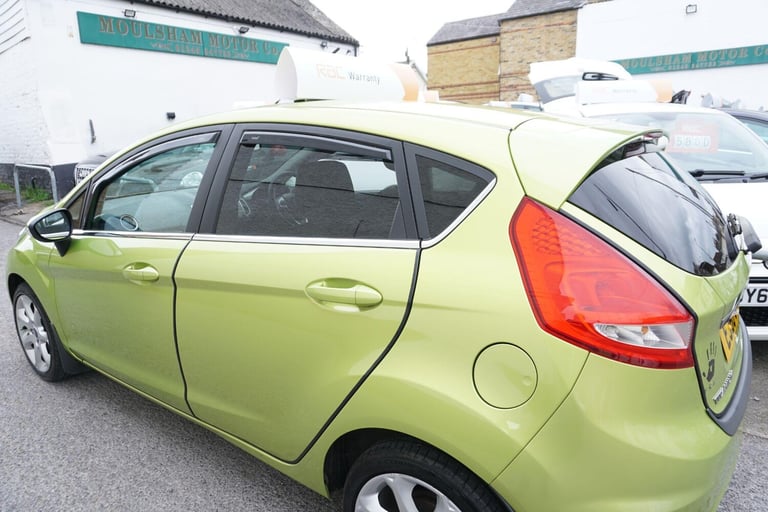2010 Ford Fiesta 1.6 Titanium 5dr HATCHBACK Petrol Manual