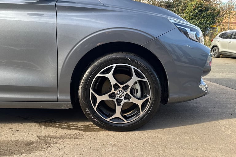 2025 MG MG3 105243 Hatchback Hybrid Automatic