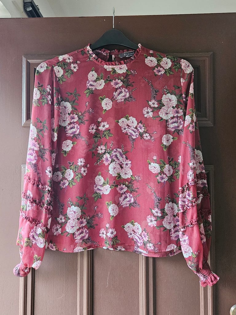 Bundle of 5 ladies tops / blouses, size 16/14 £5