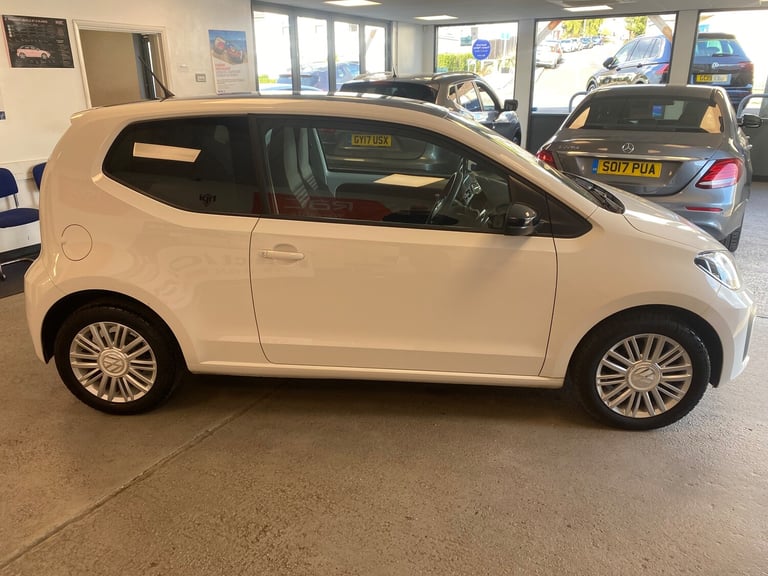 2017 Volkswagen Move Up MOVE UP 3-Door Petrol