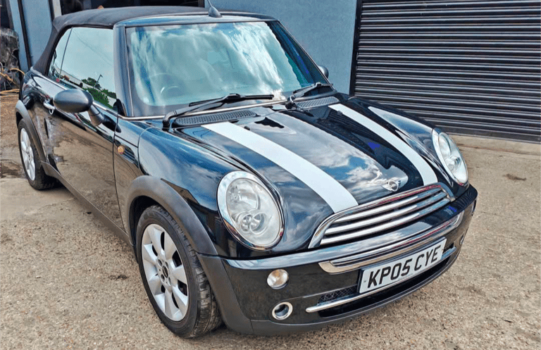 Mini, CONVERTIBLE, Convertible, 2005, Manual, 1598 (cc),2 doors - Image 3