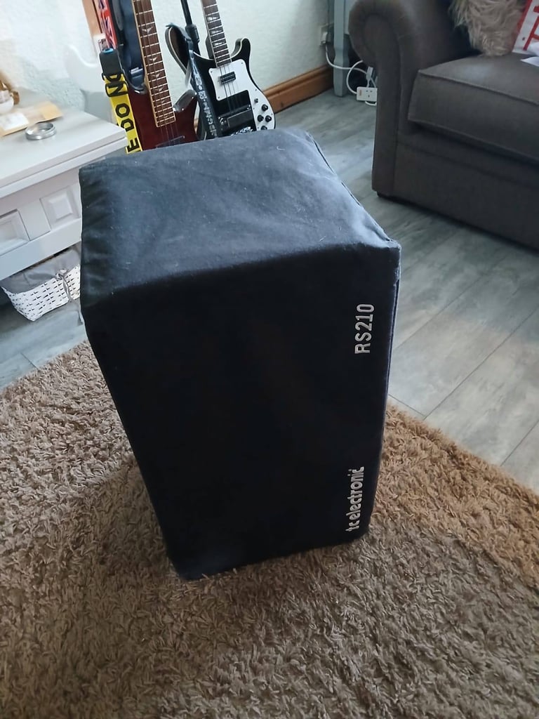 image for Tc electronics rs210 bass cab with cover