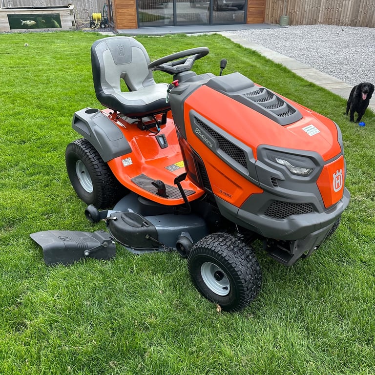 Husqvarna ts142tx ride on mower CAN DELIVER 