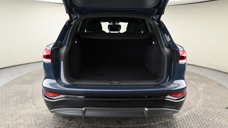 2024 Audi Q6 e-tron 100kWh S line SUV 5dr Electric Auto quattro (388 ps) SUV Electric Automatic