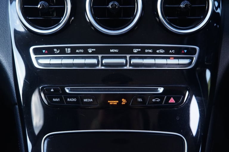 2018 Mercedes-Benz GLC 2.0 GLC250 Urban Edition SUV 5dr Petrol G-Tronic+ 4MATIC Euro 6 (s/s) (211...