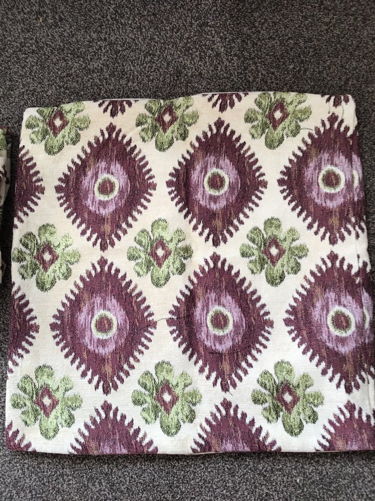 4 cushion covers