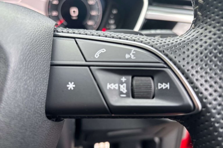 2019 Audi Q3 40 TFSI Quattro Vorsprung 5dr S Tronic SUV Petrol Automatic