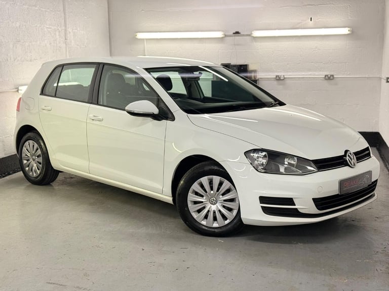 image for VOLKSWAGEN GOLF 1.6 TDI BlueMotion Tech S 2015