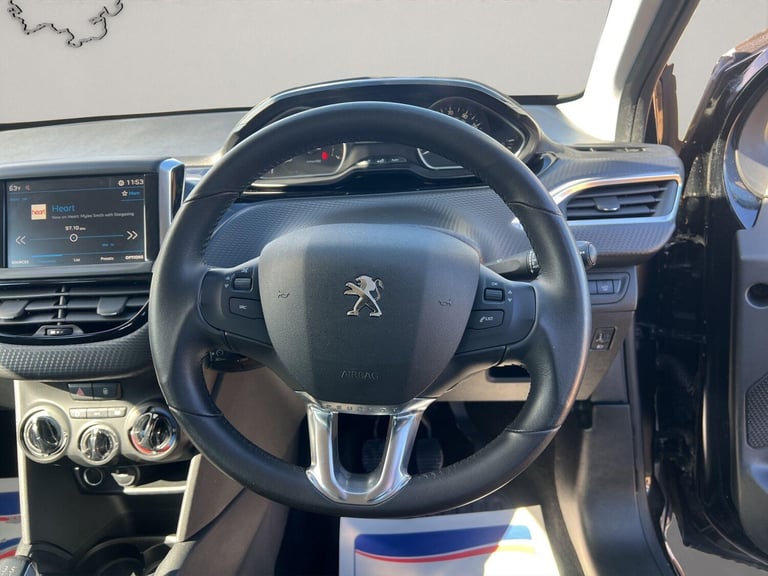 2018 Peugeot 208 1.2 PureTech Signature Euro 6 (s/s) 5dr HATCHBACK Petrol Manual