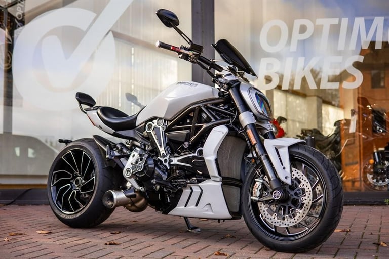 Ducati XDiavel S ! TERMI ! LOW MILES ! STUNNING