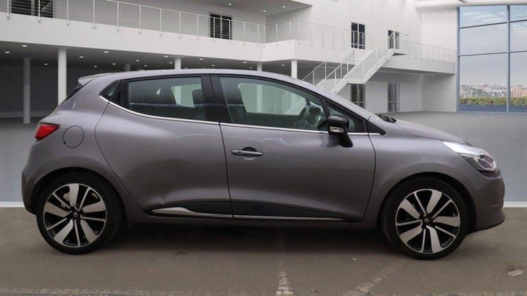 2015 Renault Clio 1.5 dCi Dynamique S Nav Auto Euro 6 5dr HATCHBACK Diesel Automatic