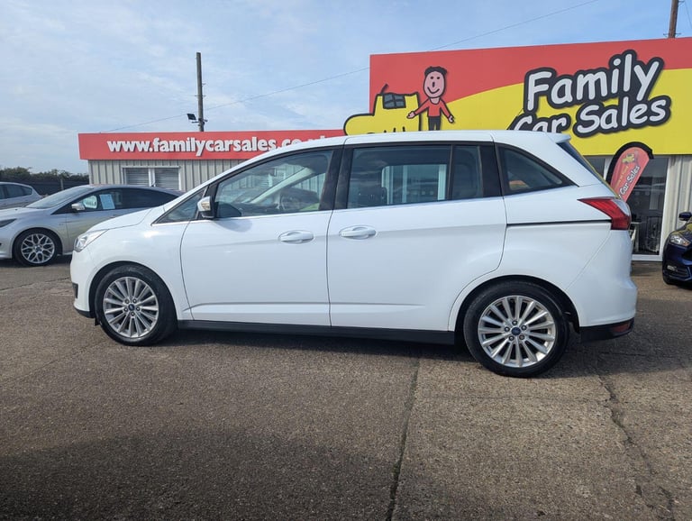 FORD GRAND C-MAX 1.5 TITANIUM DIESEL FULL SERVICE HISTORY NEW CAMBELT KIT
