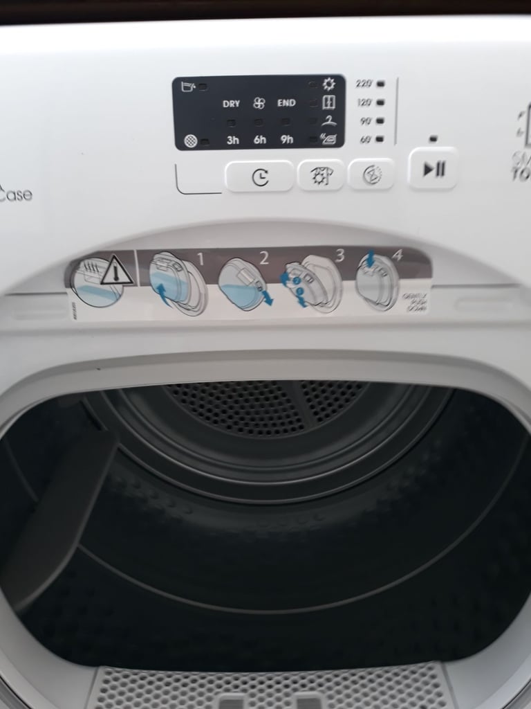Brand new. 8 kg CANDY .Heat Pump tumble  dryer