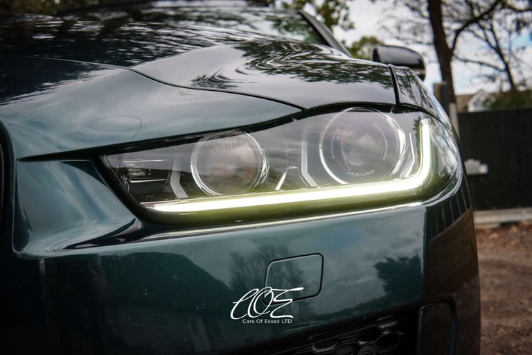 2016 Jaguar XE 2.0 XE R-Sport i Auto 4dr Saloon Petrol Automatic