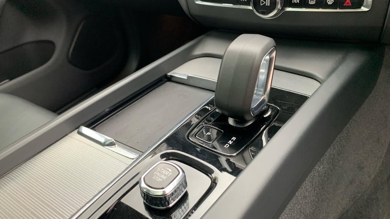 2024 Volvo XC60 2.0h T6 Recharge 18.8kWh Plus Auto AWD Euro 6 (s/s) 5dr ESTATE Petrol/Electric Hy...
