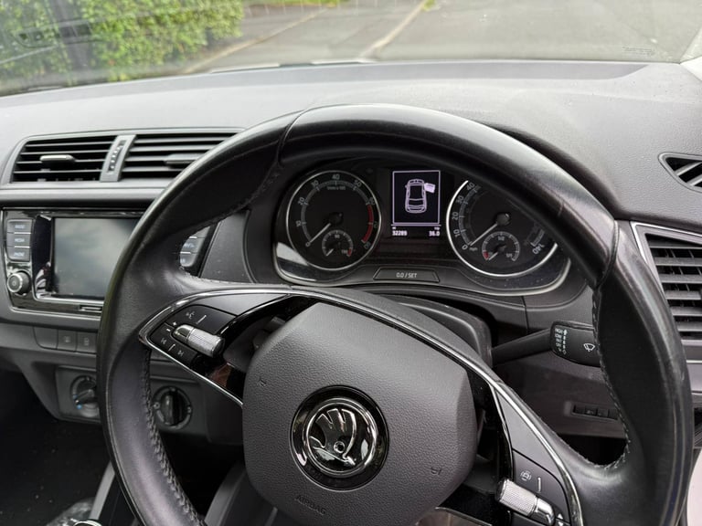 Skoda, FABIA, Hatchback, 2021, Semi-Auto, 999 (cc), 5 doors