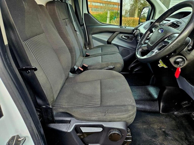2015 Ford Transit Custom 2.2 TDCi 125ps Low Roof Trend Van PANEL VAN DIESEL Manual