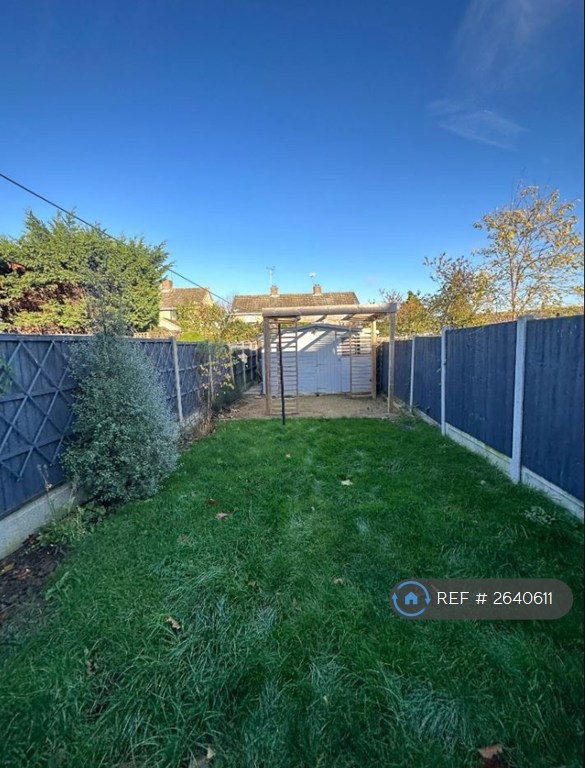 3 bedroom house in Long Riding, Basildon, SS14 (3 bed) (#2640611)