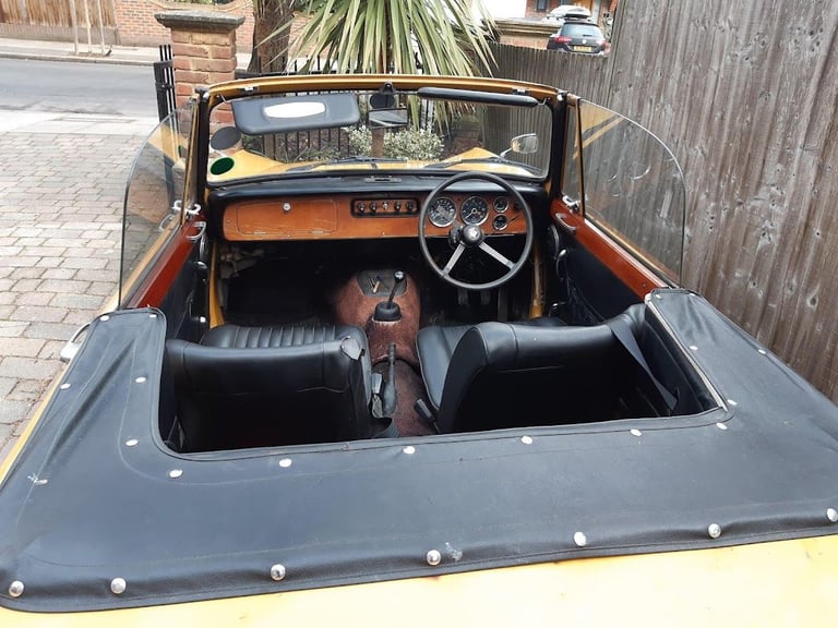 Triumph Vitesse 1971 Mk2, 2 litre with overdrive, SW London