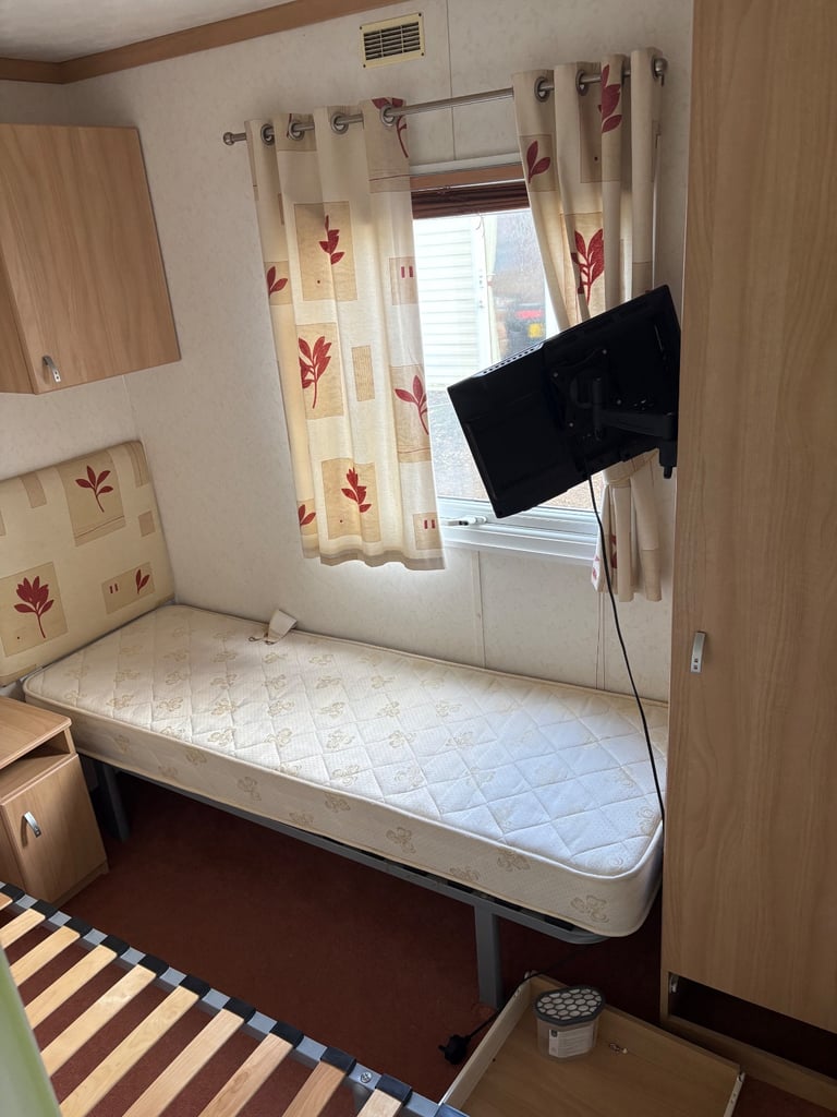 Static caravan for rent 2/3 beds available