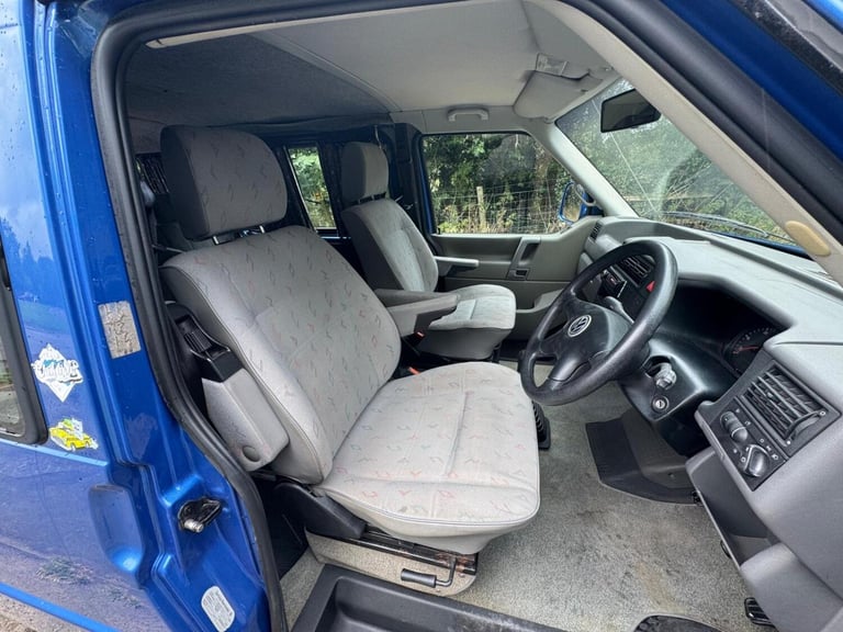 VOLKSWAGEN TRANSPORTER 2.5 2002