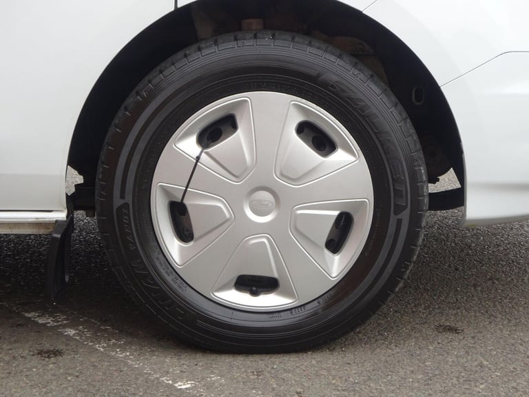 2021 Ford Transit Custom 2.0 320 EcoBlue Trend Kombi L2 H1 Euro 6 (s/s) 5dr MPV Diesel Manual