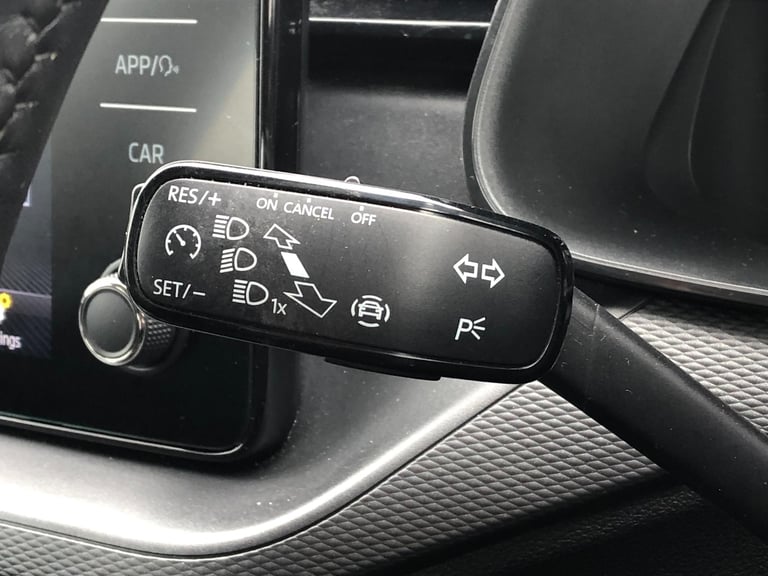 2021 Skoda Kamiq 1.0 TSI SE SUV 5dr Petrol Manual Euro 6 (s/s) (95 ps) HATCHBACK Petrol Manual