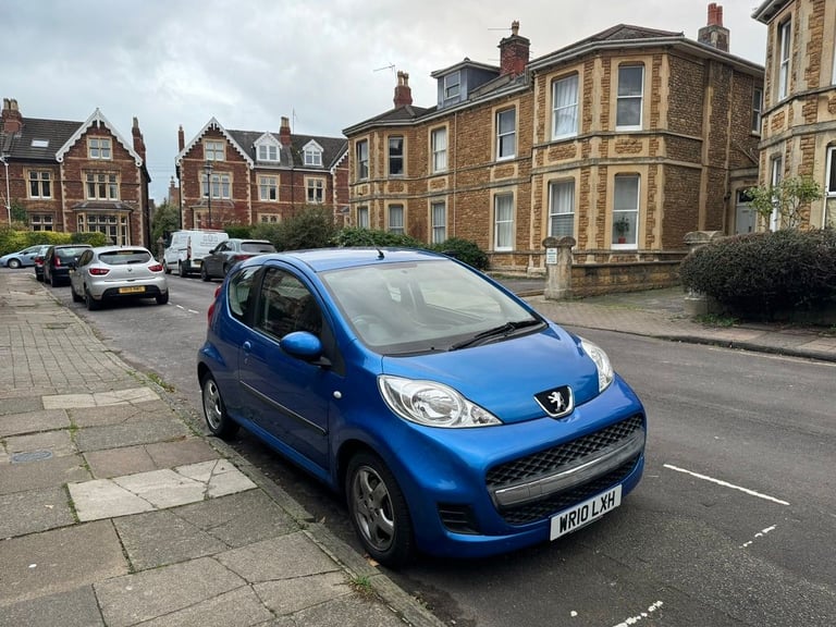 Peugeot, 107, Hatchback, 2010, Manual, 998 (cc), 3 doors