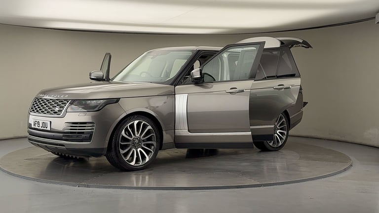 2019 Land Rover Range Rover 4.4 SD V8 Autobiography SUV 5dr Diesel Auto 4WD Euro 6 (s/s) (339 ps)...