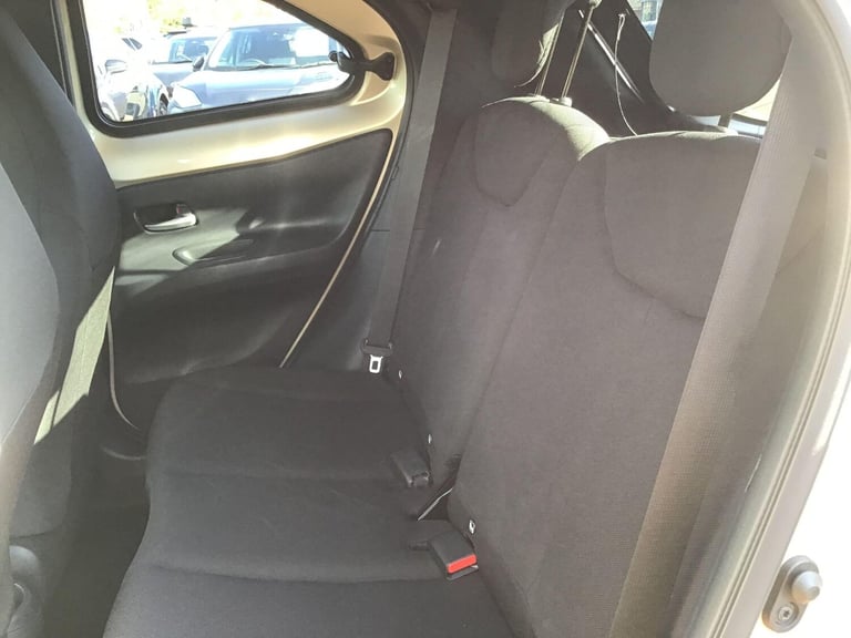 2022 Toyota Aygo X 1.0 VVT-i Edge Hatchback 5dr Petrol Manual Euro 6 (s/s) (72 ps) HATCHBACK Petr...