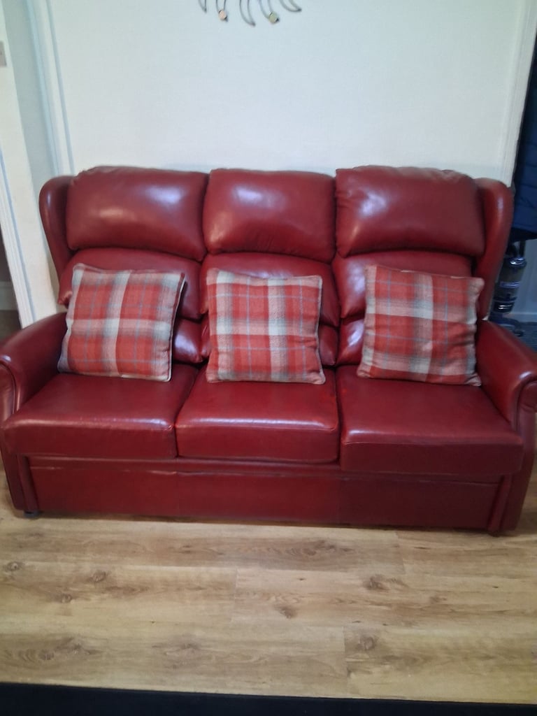 Red leather 3 seater sofa 