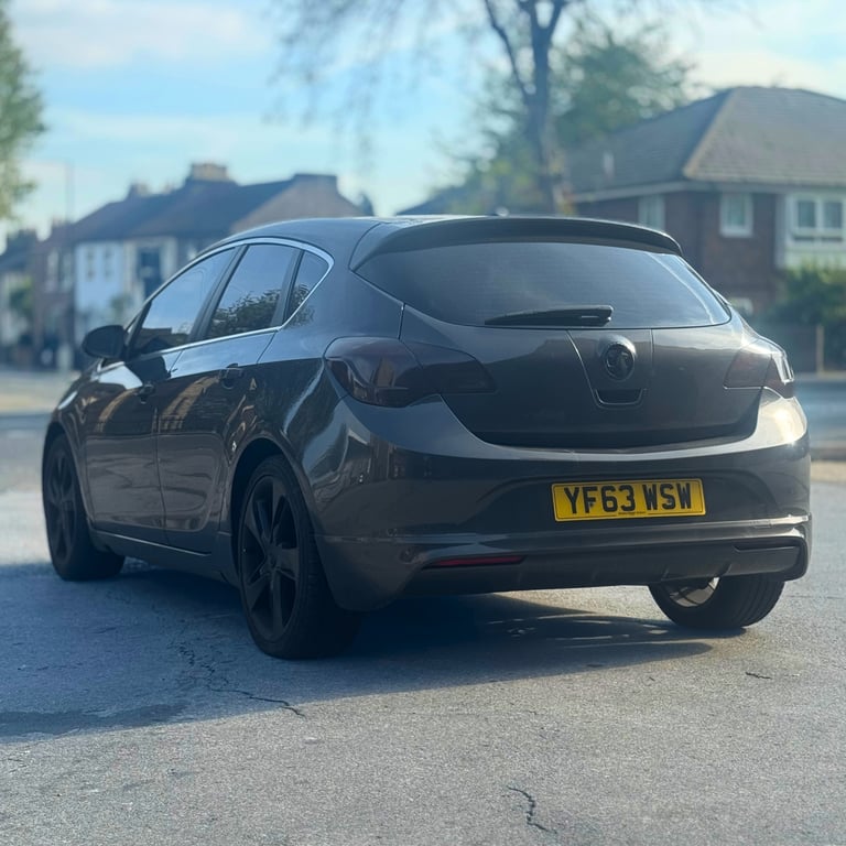 Vauxhall, ASTRA, Long MOT, Hatchback, 2014, Manual, 1364 (cc), 5 doors