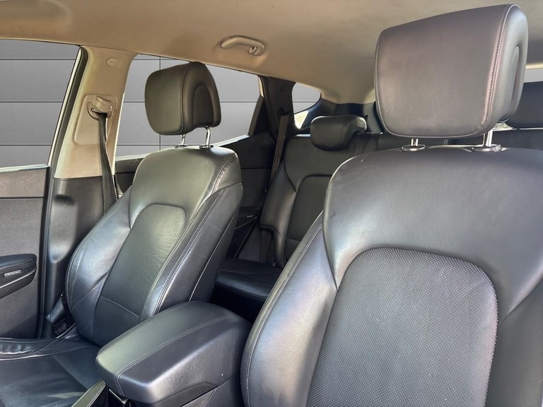 2015 Hyundai Santa Fe 2.2 CRDi Premium 4WD Euro 5 5dr (7 seat) ESTATE Diesel Manual