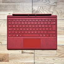 Microsoft Surface Pro Signature Type Cover/Keyboard UK Layout
