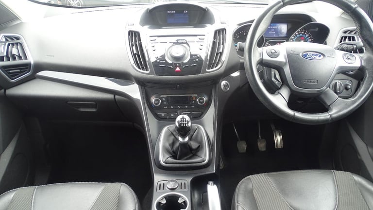 FORD KUGA 2.0 TDCi Titanium Black Manual Diesel 2015
