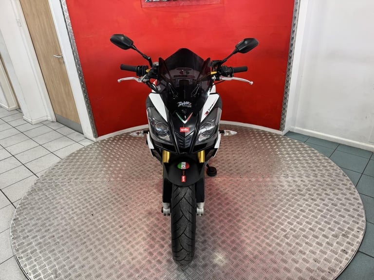 2014 '14' Aprilia Tuono V4 APRC
