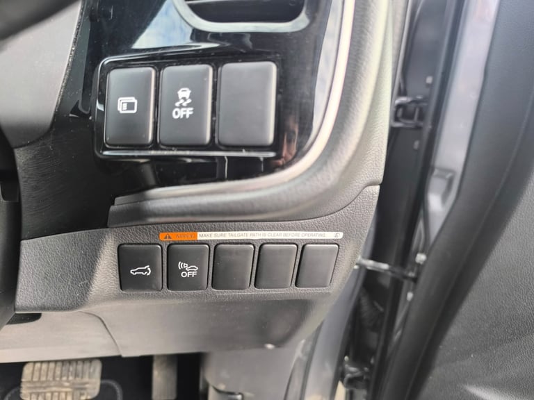 2018 Mitsubishi Outlander 2.0 Plug-in Hybrid PCO Ready 12kWh 4h SUV 5dr 4WD 2 Keys Euro 6 ULEZ Fr...