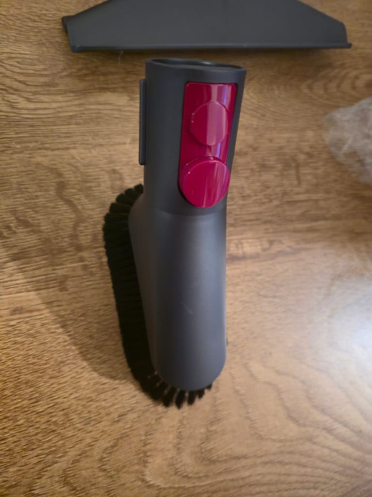 Dyson v7 atachment, brand new