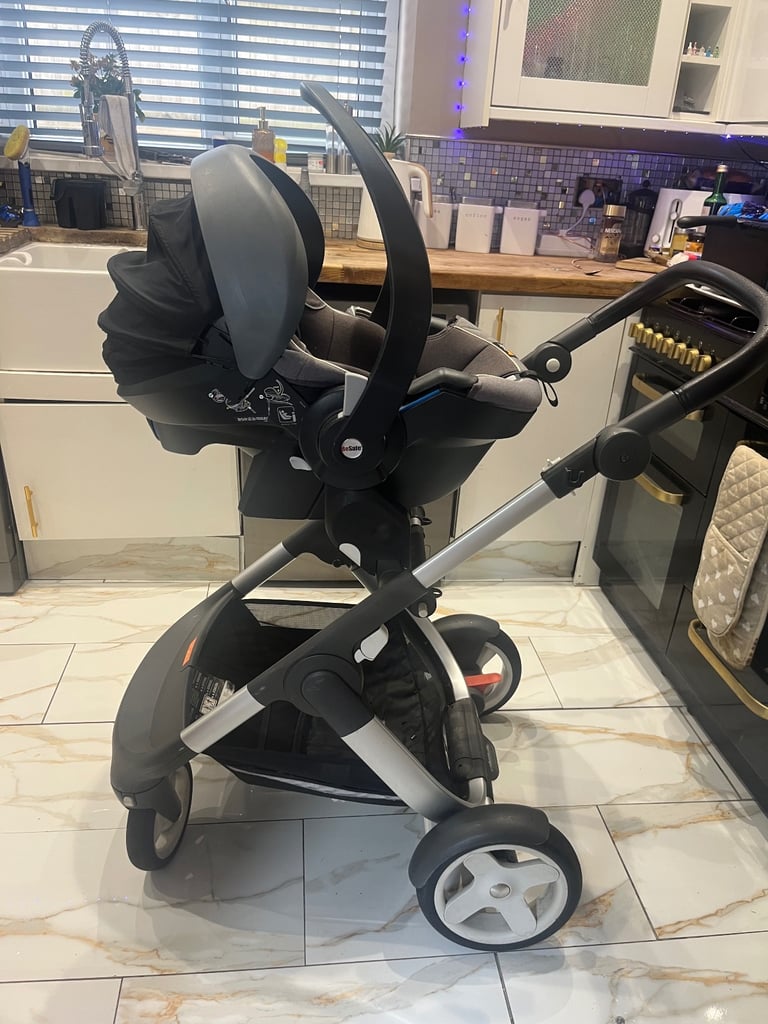 Stokke trailz pram 