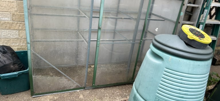 Small greenhouse
