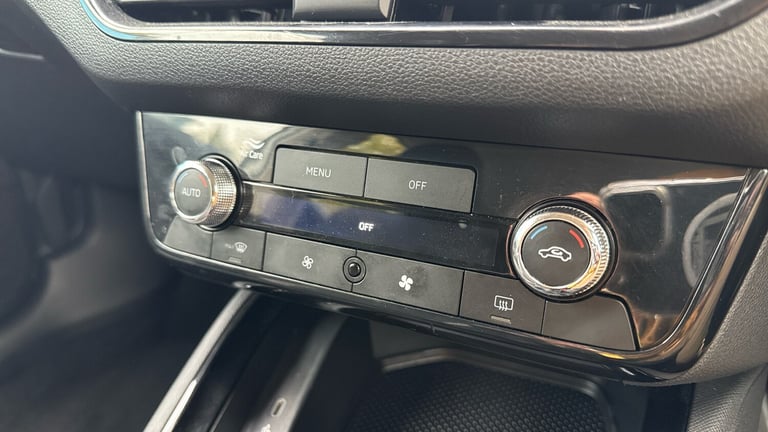 2025 Skoda Kamiq 1.0 TSI 95hp SE Edition 5dr Manual with ECC  Rear  Petrol