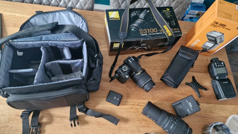 Nikon D3100 Camera bundle 