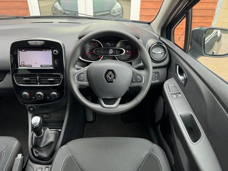 2018 Renault Clio 0.9 TCE 90 Dynamique Nav 5dr HATCHBACK PETROL Manual