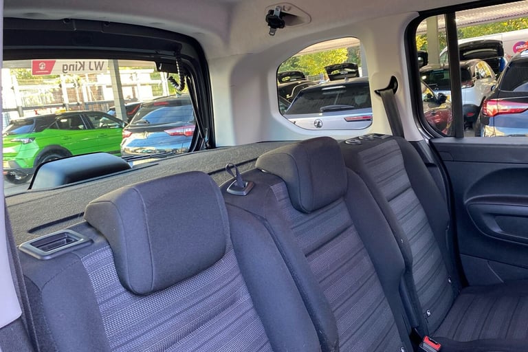  Vauxhall Combo Life 1.2 Turbo Elite MPV 5dr Petrol Auto Euro 6 s/s 130 Ps